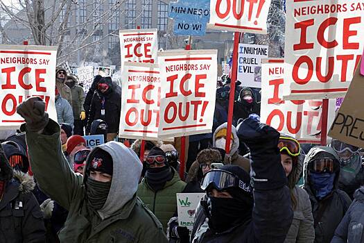 Политика Трампа привела к массовым протестам и кровопролитию в США. Чем это угрожает американскому президенту?