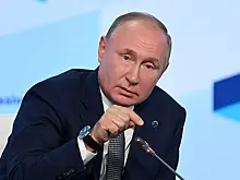 Путин объяснил ограничение использования доллара в России