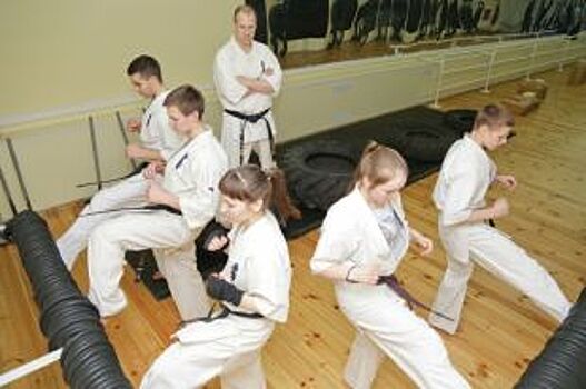 Псковские каратисты просят депутатов предоставить помещение для занятий