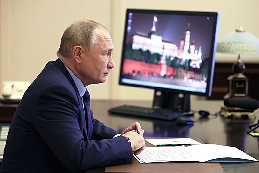 Путин обсудил с членами Совбеза вопросы развития Севера