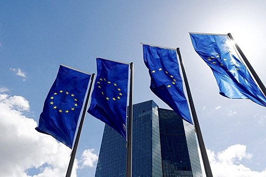 Еврокомиссия подготовит юридический документ об использовании российских активов