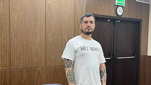 Скульптор прокомментировал обновленный бюст Паши Техника