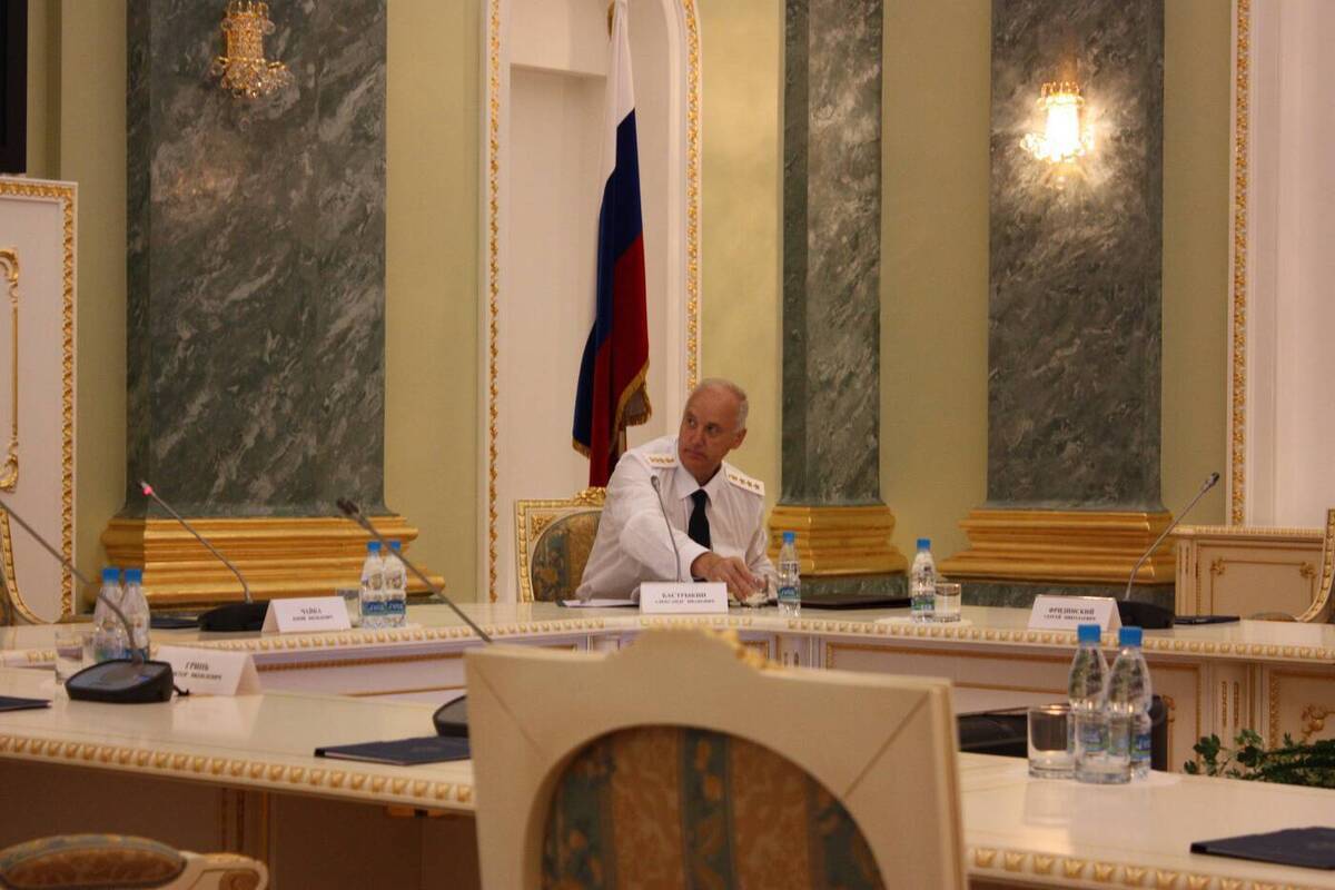 Бастрыкин вновь затребовал доклад по делу о гибели девушки на заборе в Перми