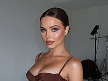 «Мирошику 8 месяцев!»: Шульгина запечатлела дочь и сына в новогоднем антураже