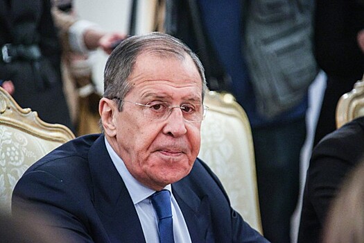 Лавров провёл встречи с представителями азербайджанской и армянской общин