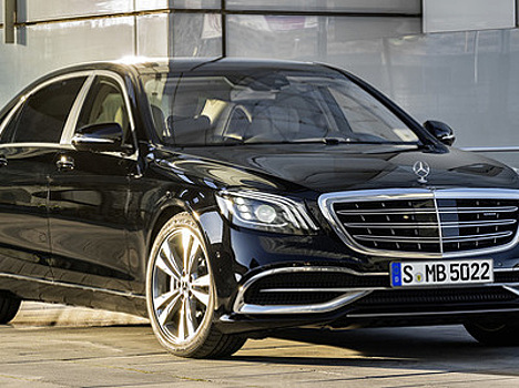 В России начали продавать обновленный "шестисотый" Mercedes-Benz