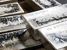 Стоимость серебра превысила $45 впервые за 14 лет