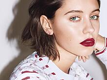 Burberry нашел работу для 16-летней дочери Джуда Лоу