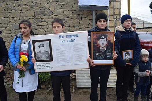 В Дагестане открыли мемориальную доску в память о Рамазане Магомедове
