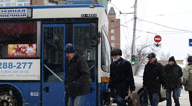 В Подмосковье уволили 100 возмущающихся водителей автобусов. Город «встал»
