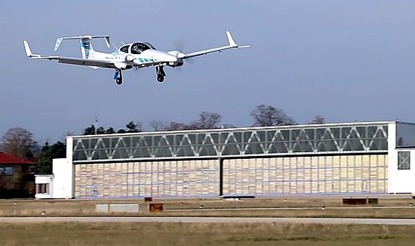 В Германии разработана технология автоматической посадки самолетов на небольшие аэродромы