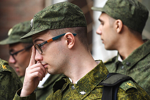 Как студенты в Беларуси и России исполняют воинскую обязанность