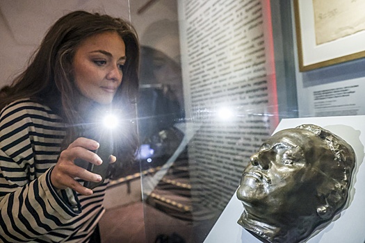 Выставка "Последний триумф Петра Великого…" проходит в Музеях Московского Кремля