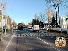 В Гурьевске микроавтобус сбил 16-летнюю девочку, подростка госпитализировали в тяжёлом состоянии