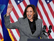 Вице-президент США Харрис уклонилась от ответа о дебатах Байдена и Трампа