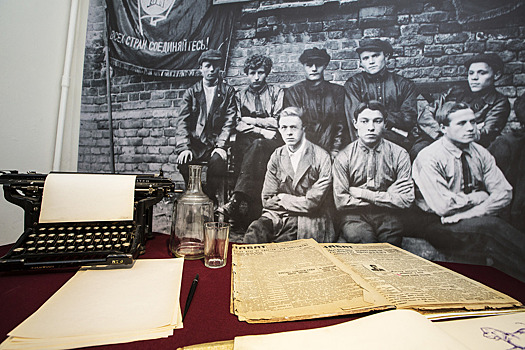 Выставка в честь октябрьской революции открылась в Реутове