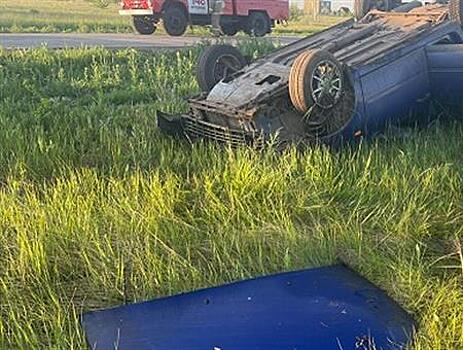 Водитель-подросток опрокинул машину в кювет в Самарской области