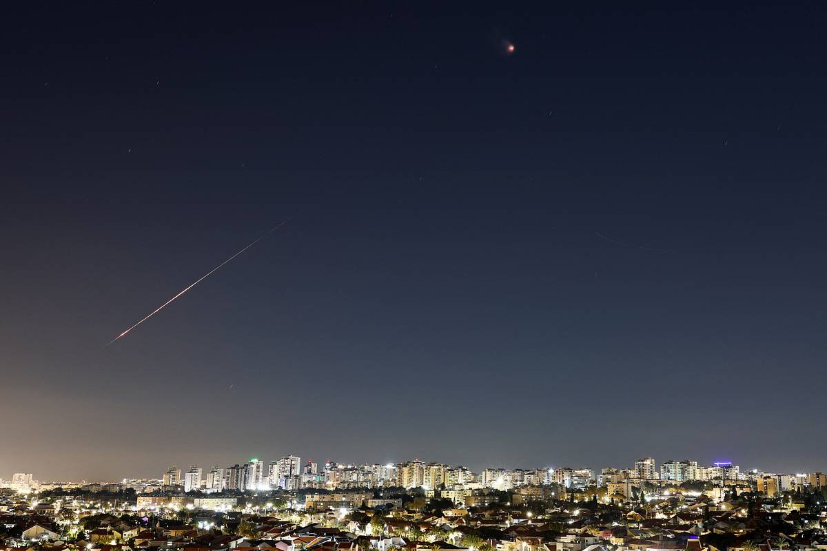 Иран обстрелял офис Нетаньяху