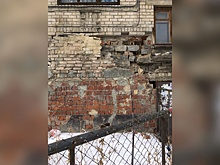 Жители разрушающегося дома в Челябинске добились отмены платы за капремонт