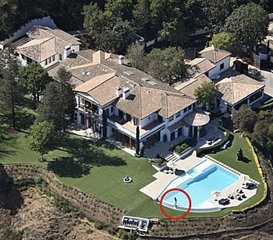 Адель полностью переделала особняк, ранее принадлежавший Сильвестру Сталлоне