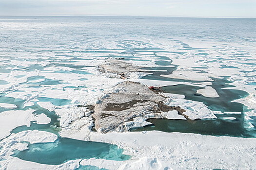 Cryoshpere: в ледяном щите Гренландии образовался канал глубиной 500 метров