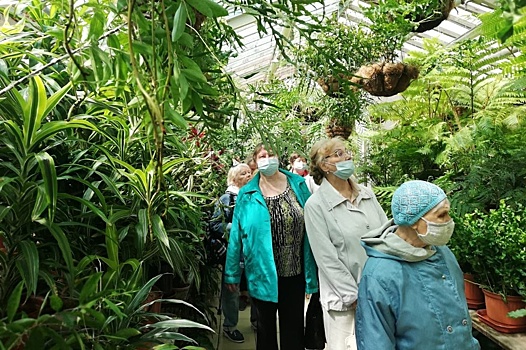 "Зяблицев-Фонд" организовал для екатеринбуржцев экскурсию в Ботанический сад