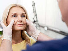 Врач Леликов: блефаропластика уменьшит отечность