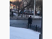 Депутат Заксобрания нарушил ПДД около Заксобрания, торопясь на сессию Заксобрания