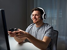 Что делать если 34-летний муж постоянно сидит за компьютером и играет, и больше ничего не хочет? Его можно как-то вылечить?