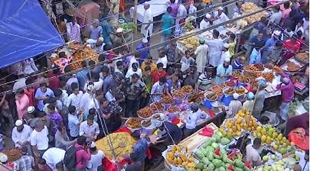 В Бангладеш мусульмане достойно проводили священный месяц Рамадан