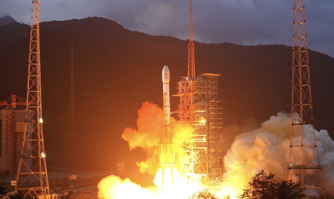 Китай успешно запустил экспериментальный спутник связи Shiyan-21