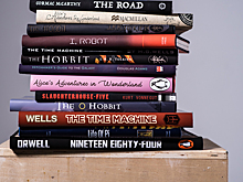 Сервис Goodreads составил список самых читаемых книг в жанре фантастики и фэнтези