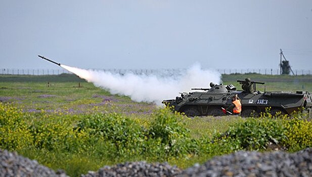 Расчеты танковой бригады ЗВО отразили "воздушную атаку"