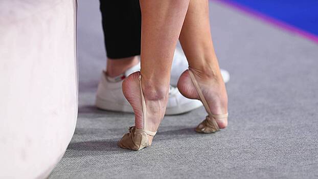 Российская гимнастка Ангелина Мельникова завоевала третью медаль на чемпионате мира