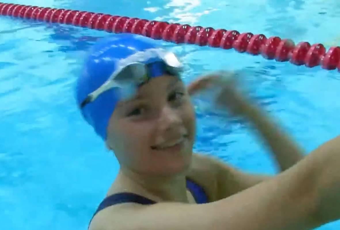Чемпионат России по плаванию выиграла 15-летняя спортсменка
