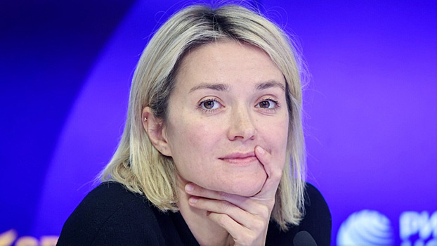 Первый канал, отказ от соцсетей, съемки: как сейчас живет Надежда Михалкова