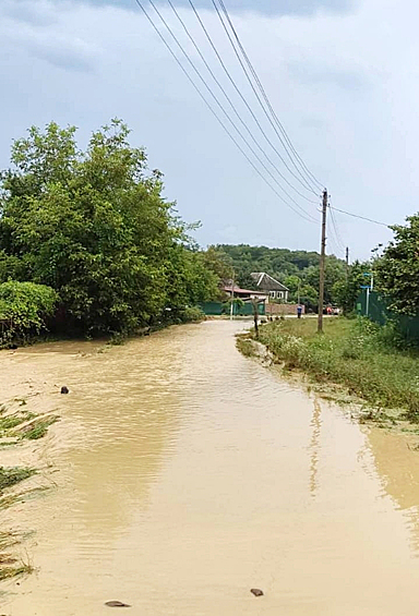 Подтопления в результате подъема уровня воды в реке Чепси в селе Фанагорийском Краснодарского края