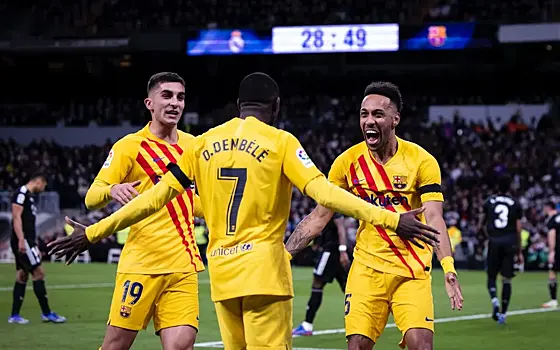 «Барселона» разгромила «Реал» в Мадриде благодаря дублю Обамеянга и голам Араухо и Торреса