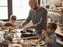 Шеф-повар назвал частые ошибки при приготовлении блинов