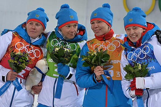 Биатлонистки Вилухина и Романова заявили об отказе возвращать сочинские медали