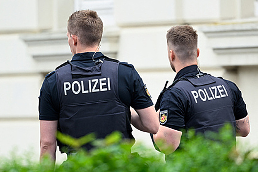 В Германии мужчина открыл огонь по полицейским при обыске