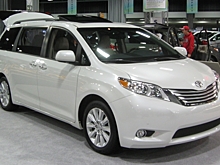 Toyota представит обновлённый минивэн Sienna