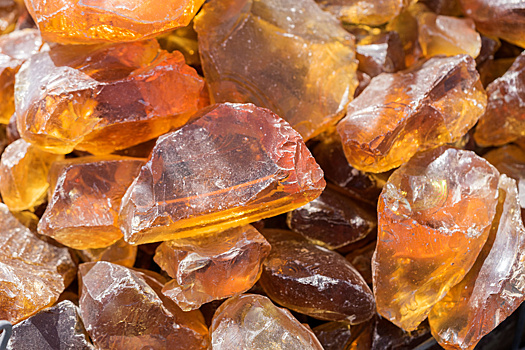 Участники ОПГ предстанут перед судом в Калининграде за незаконную добычу янтаря на 9 млн рублей