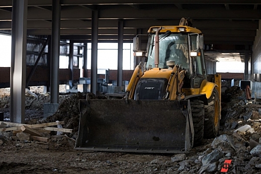В мэрии Екатеринбурга рассказали, когда решат судьбу скандальной стройки на Раевского