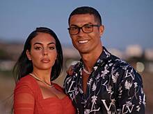 «Мы ждем близнецов»: Роналду сообщил о скором пополнении в семье