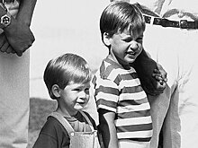 Экс-дворецкий рассказал об обиде принца Гарри на брата из-за сосиски