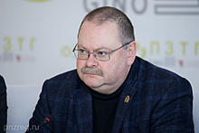 Мельниченко поручил разработать единую программу поддержки промышленности