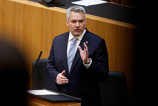 Канцлер Австрии допустил повреждение газопровода через Украину