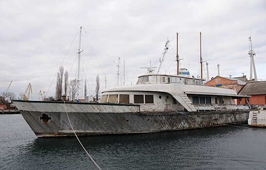 «Яхта Брежнева» помешала американцам проводить учения в Черном море