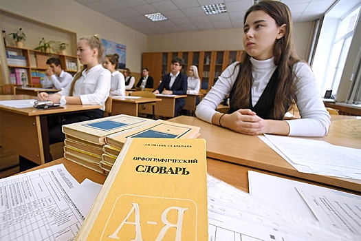 "РГ" выяснила, почему нейросети делают грамматические ошибки